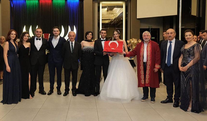 Barçinay ile Kaan dünyaevine girdi