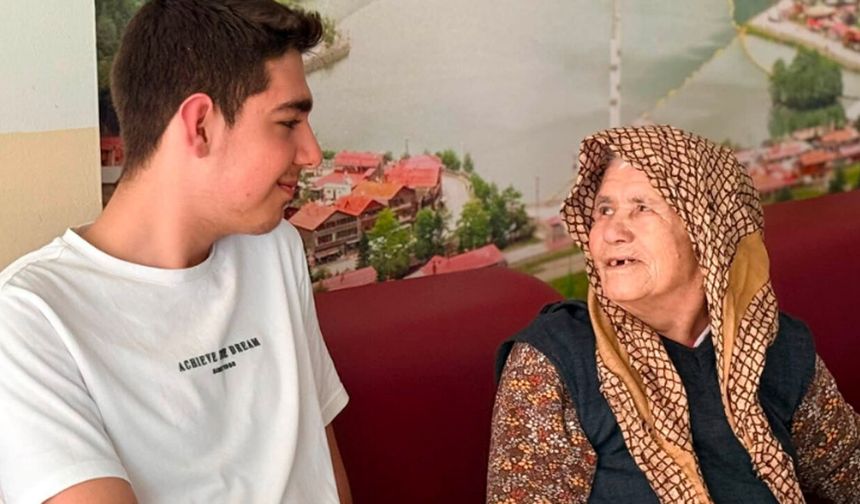 AK Gençlik’ten huzurevi sakinlerine ziyaret