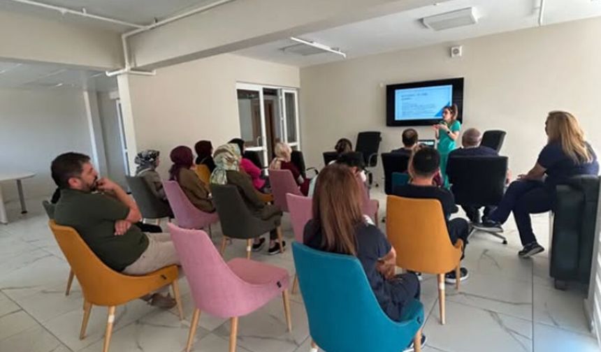Osmancık Huzurevi personeline sağlık eğitimi verildi