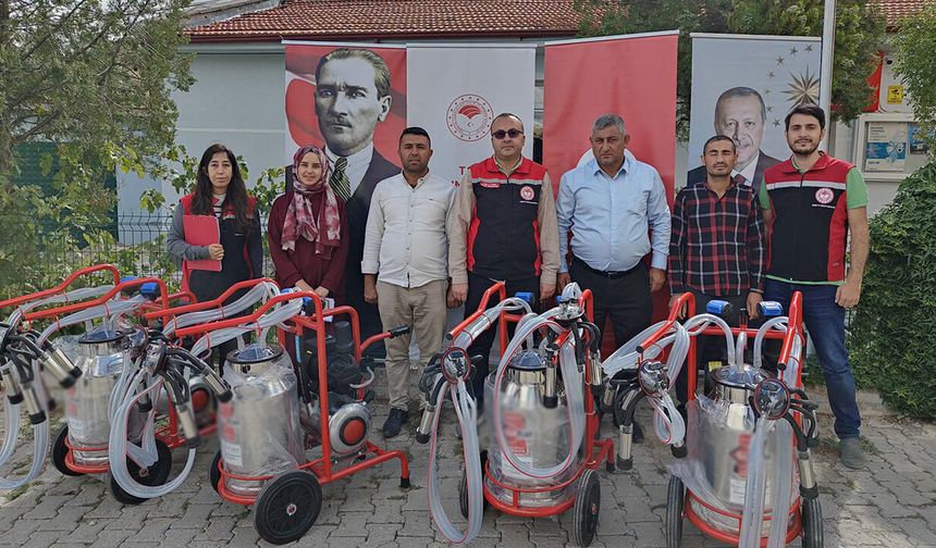 Çorum'un bu ilçesinde kaç yetiştiriciye süt sağım makinesi desteği sağlandı?