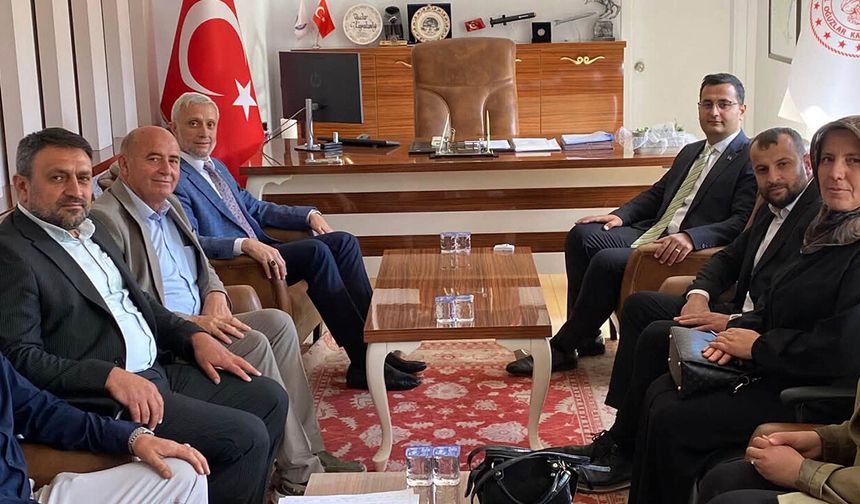 Milletvekili Adil Biçer’den Oğuzlar Kaymakamı Tokur’a ziyaret