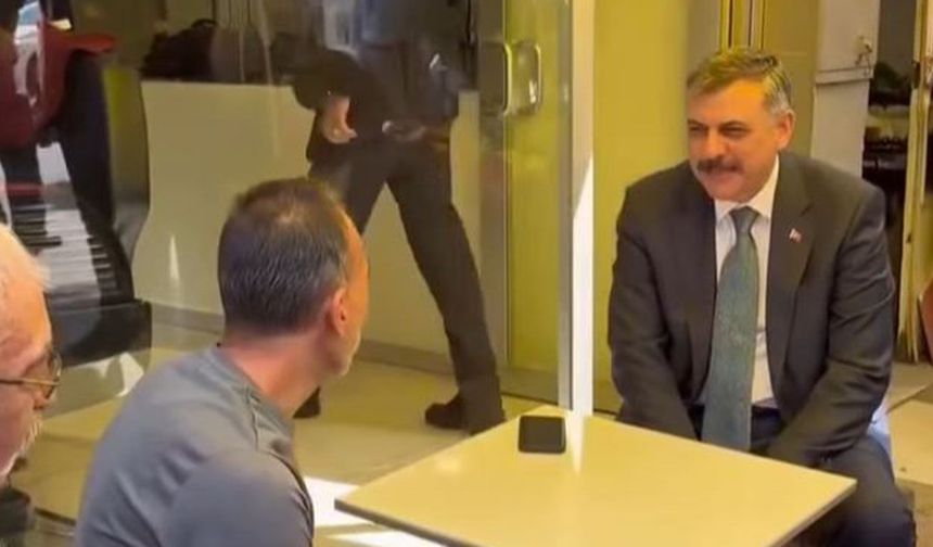 Bakan Çiftçi’den Çorumlu berbere sürpriz ziyaret