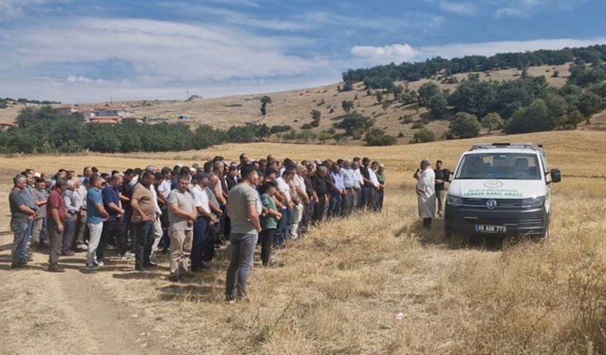 Çorum’da kene ısırması sonucu hayatını kaybeden kadın toprağa verildi