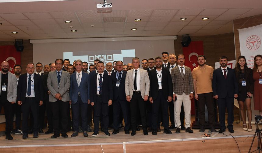 Uzman cerrahlar Çorum'da bir araya geldi