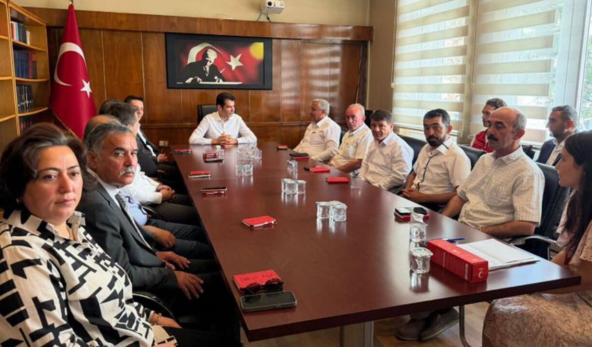 Sungurlu’da kan bağışı seferberliği: Muhtarlarla toplantı yapıldı