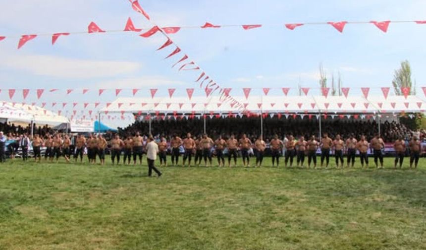 Başpehlivanlar Sungurlu’ya geliyor