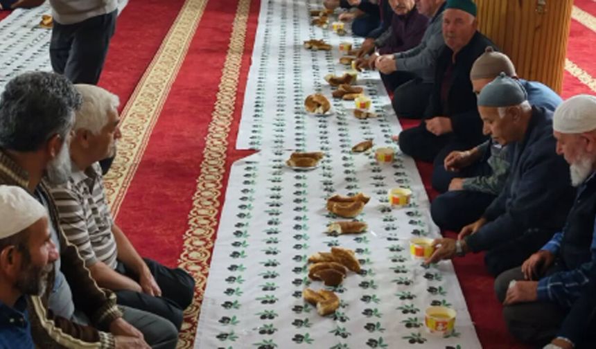 Seher Vaktinde Birlik Mesajı: Uğurludağ’da Huzur Veren Buluşma