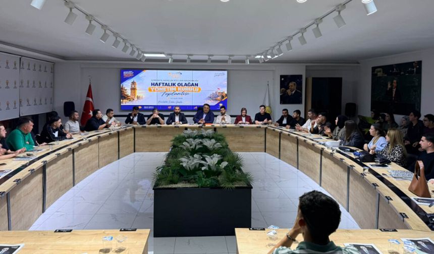 AK Parti Çorum Gençlik Kolları yol haritasını masaya yatırdı