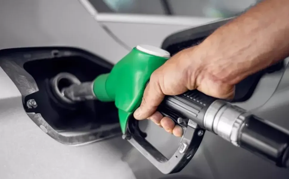 Depoları hemen doldurun! Akaryakıtta bu gece büyük zam var