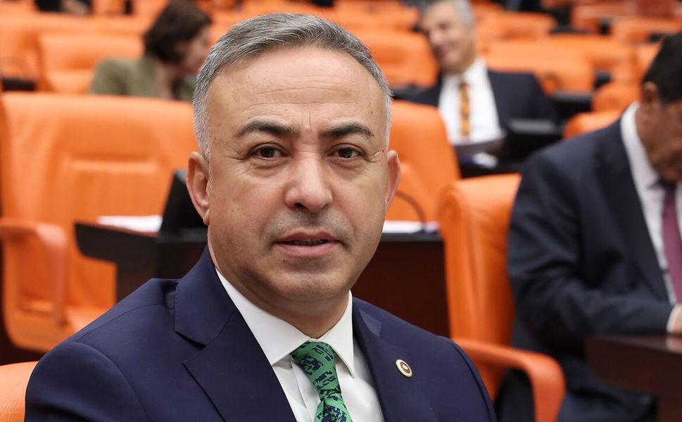 Tahtasız: AK Parti iktidarının yapamadığını iş insanları yapacak