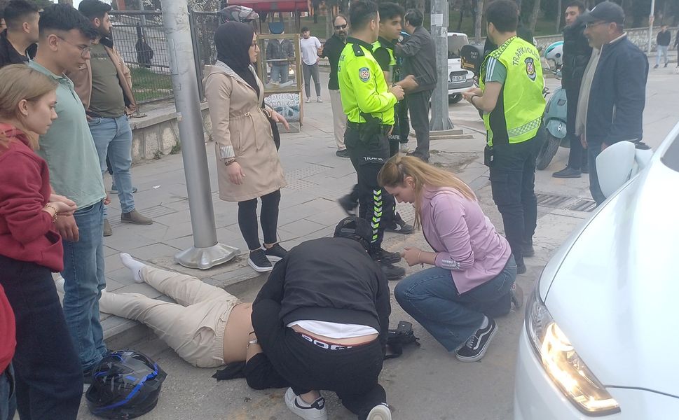 Çorum’da otomobil ile motosiklet çarpıştı: 1 yaralı