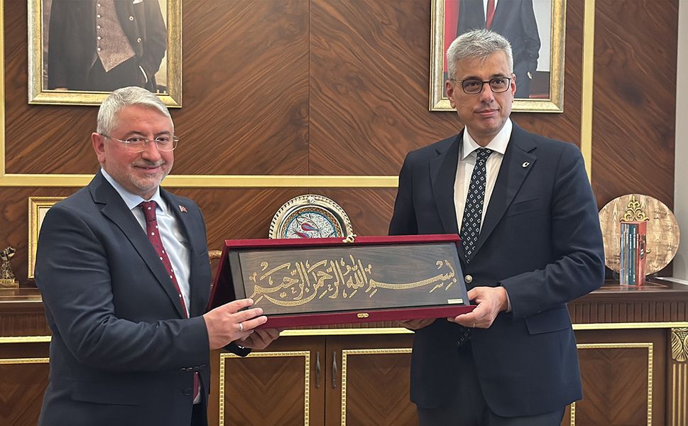 Sağlık Bakanı Kemal Memişoğlu, Çorum Belediye Başkanı Aşgın ile görüşme gerçekleştirdi