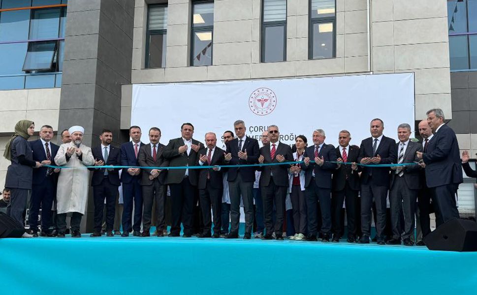 Sağlık Bakanı Kemal Memişoğlu Çorum'da Yeni Diş Hastanesinin açılışını yaptı