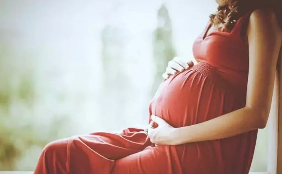 Anne karnındaki bebek duyuyor, öğreniyor ve nefes provası yapıyor