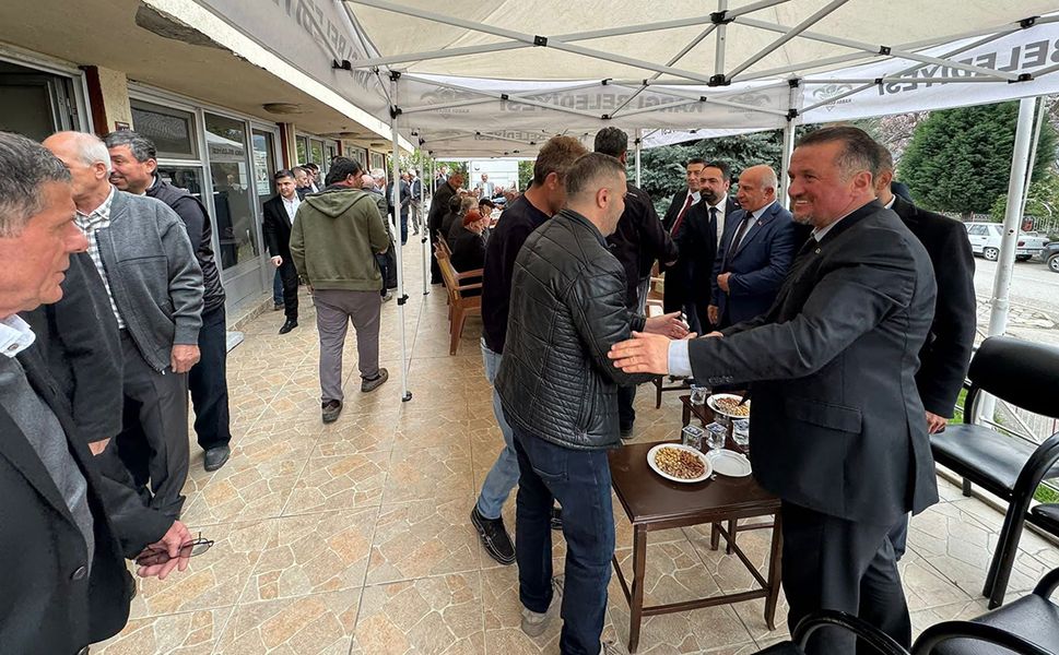 Çorum'un Kargı İlçesi'nde bayramlaşma ilk gün
