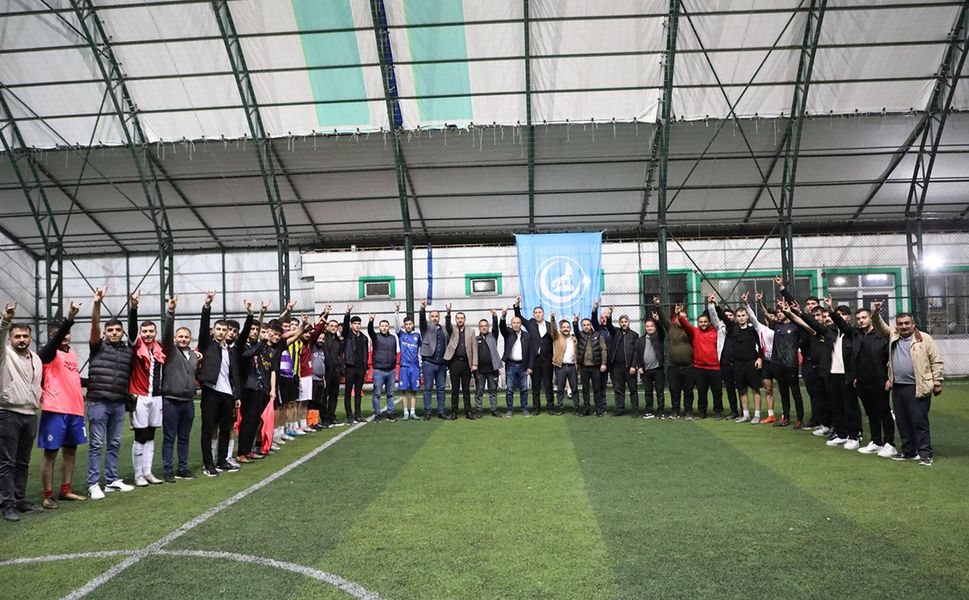 Alaca ve Sungurlu Ülkü Ocakları halı saha maçında buluştu