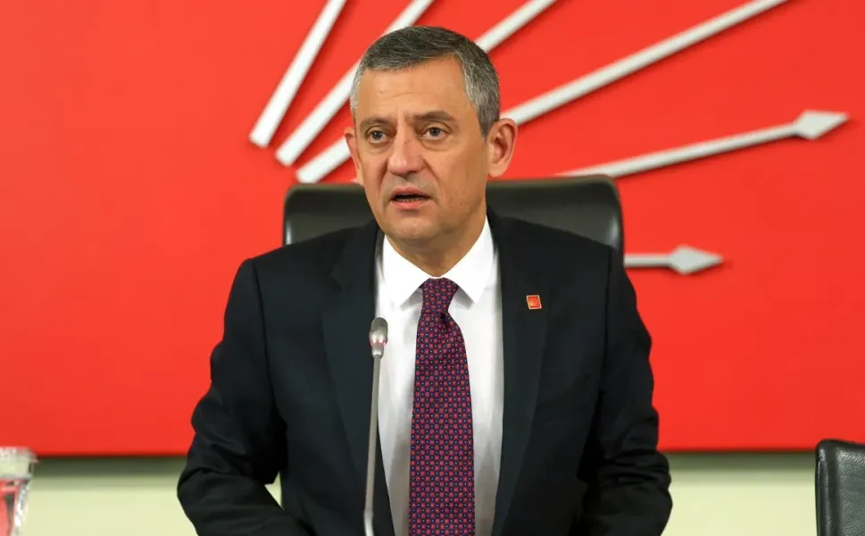 Özgür Özel: “Partimin seçilmiş genel başkanıyım”
