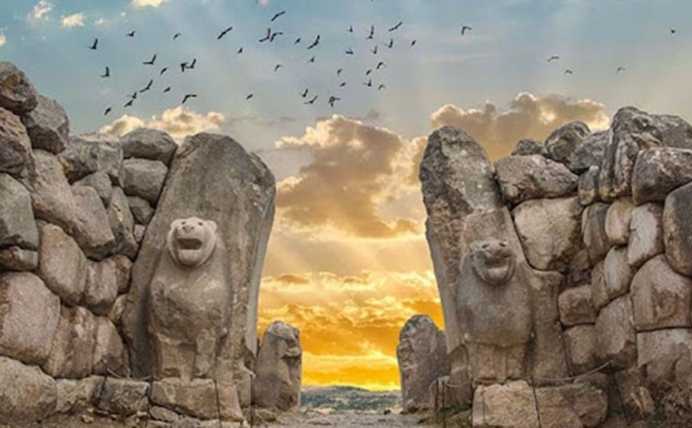 Arkeoloji Meraklıları Peşine Düştü: Bu antik kente giden paha biçilmez bir hazineyle dönüyor