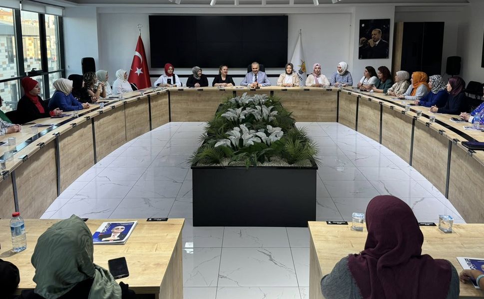 AK Parti İl Kadın Kolları’ndan haftalık değerlendirme toplantısı