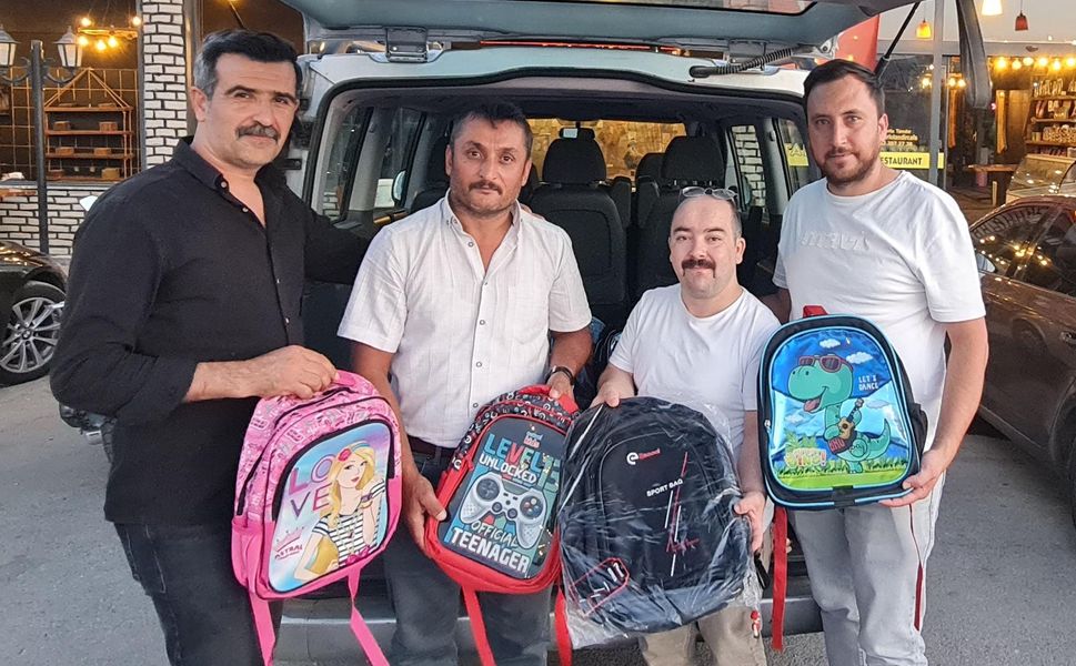 Anahtar Partisi’nden Eğitime Destek: Sungurlu’da 50 Okul Çantası Teslim Edildi