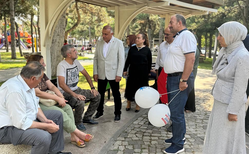 AK Parti İl Başkanı Yakup Alar, Pirbaba Parkı’nda vatandaşlarla buluştu