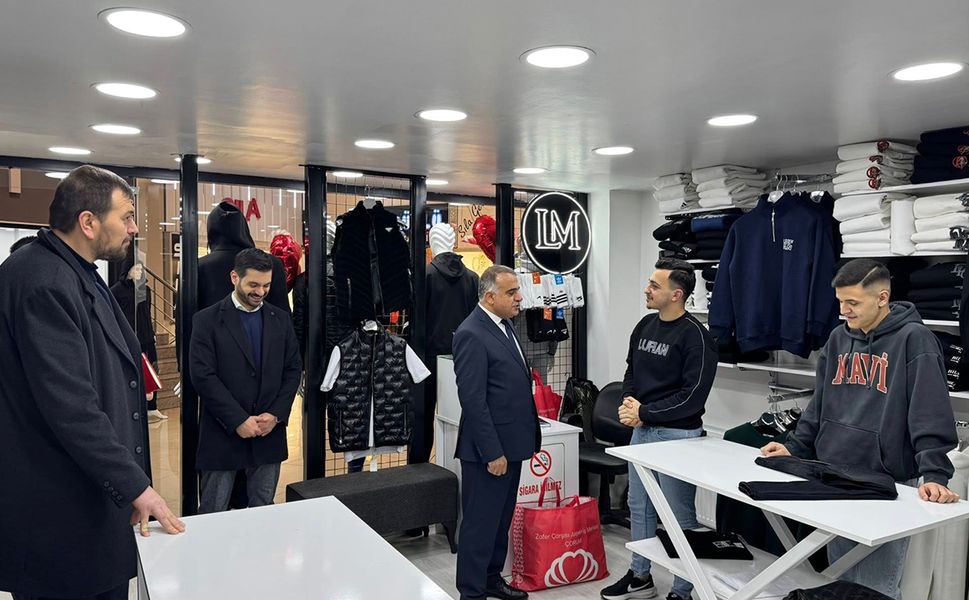 İl Başkanı Alar’dan Zafer Çarşısı’na esnaf ziyareti