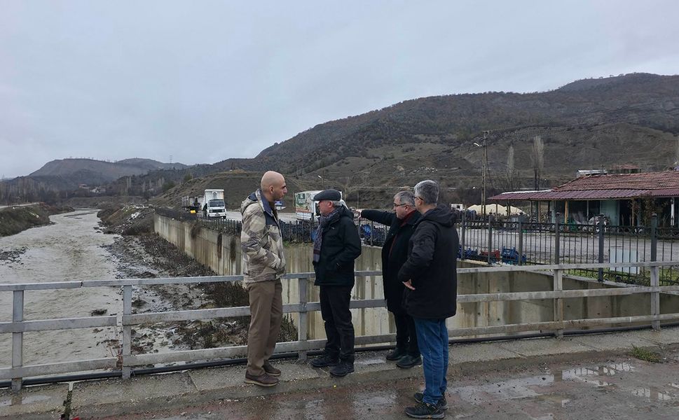 Bayat Çayı’nda hasar tespit çalışmaları yerinde incelendi