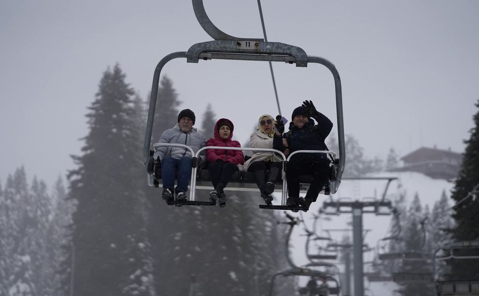 Çorumlu kayakseverler Ilgaz’da buluştu