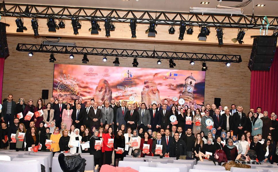 Çorum’da 182 öğretmen ve 15 okula eTwinning kalite etiketi