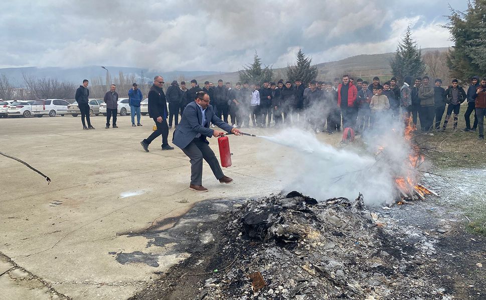 Mecitözü’nde kamu personeli ve öğrencilere afet eğitimi