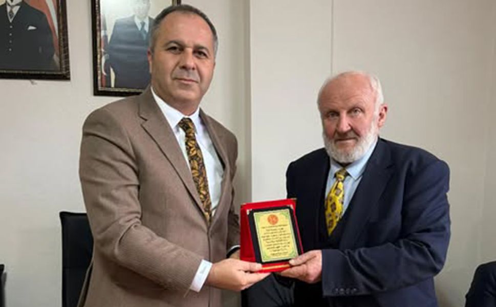 MHP İl Başkanı Çıplak'tan Erdoğan’a teşekkür plaketi