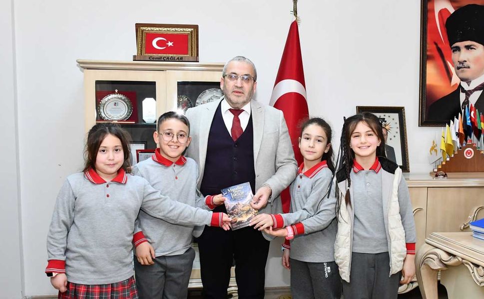 “Masal Diyarı İskilip” İl Müdürü Cemil Çağlar’a takdim edildi