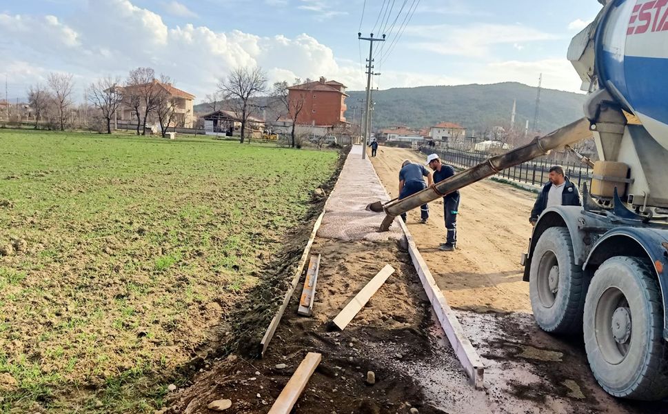 Kuşaklama Kanalı’nda kaldırım çalışmaları sürüyor