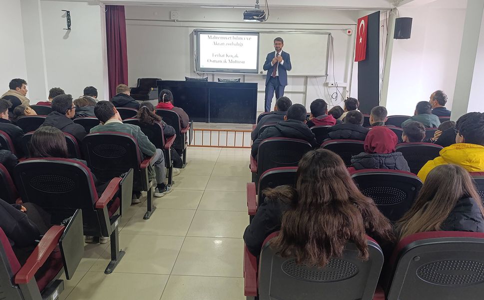 Osmancık’ta gençlere rehberlik eden seminer