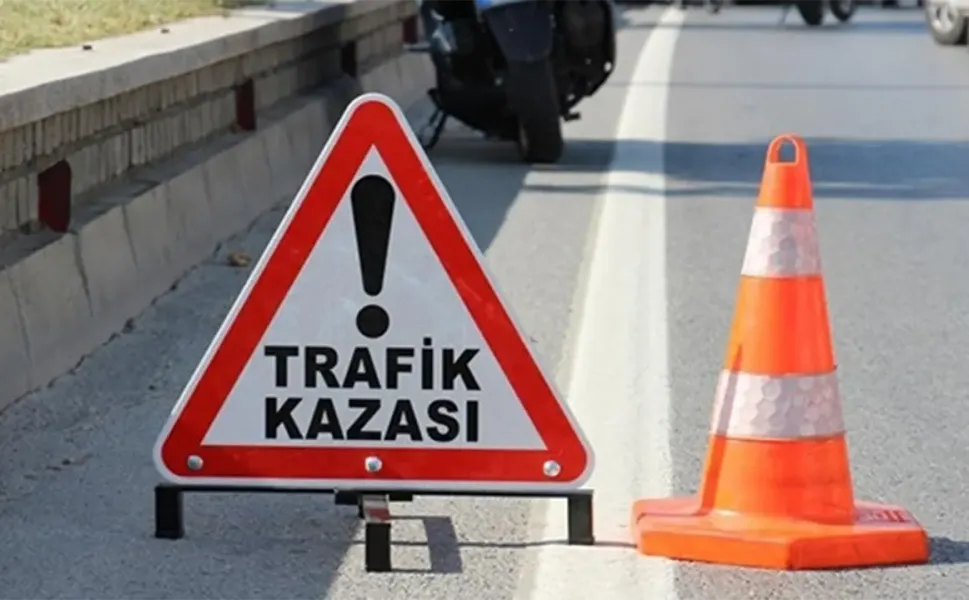Buharaevler’de feci kaza: 3 kişi yaralandı