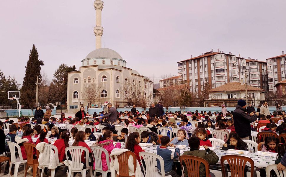 Osmancık İlçe Müftülüğü’nden miniklere tekne orucu iftarı