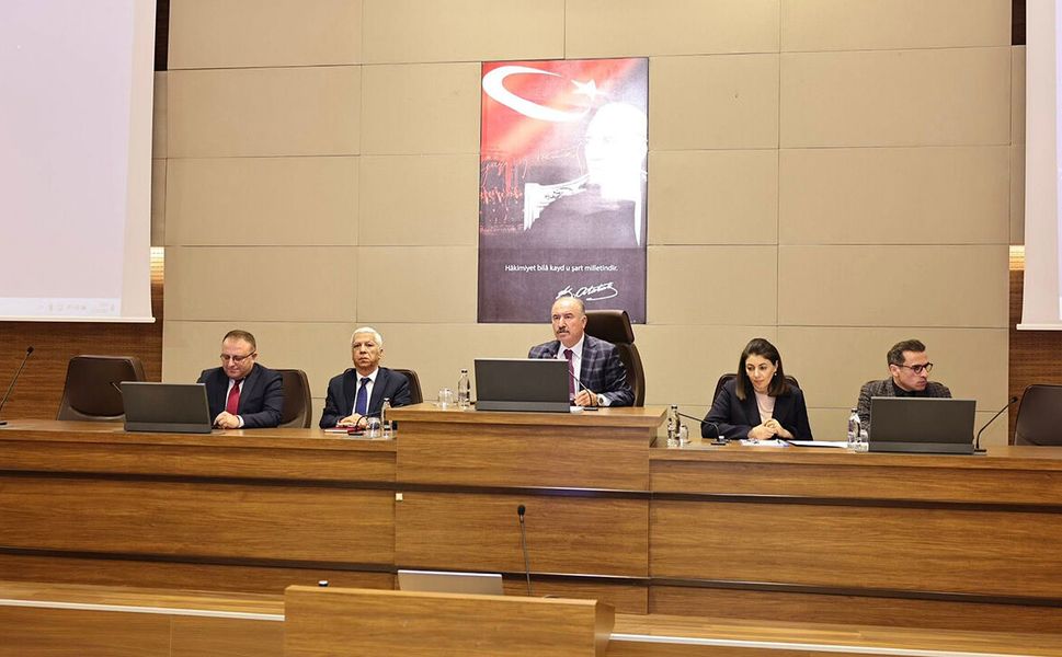 Kamu hizmetlerinde verimlilik ve koordinasyon masada