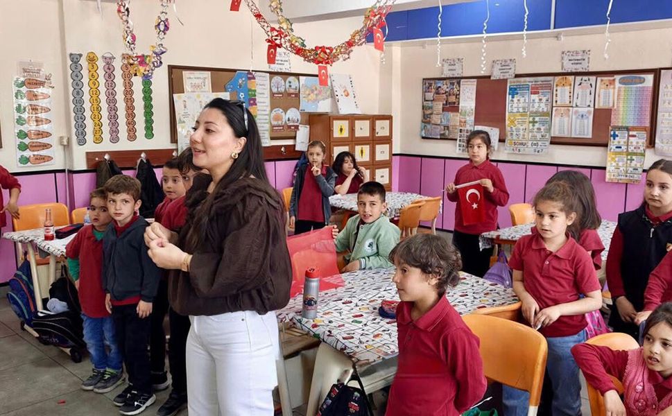 Yunus Emre İlkokulu öğrencileri kültürleri eTwinning ile tanıyor