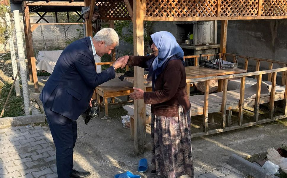Şehit annesine Anneler Günü ziyareti