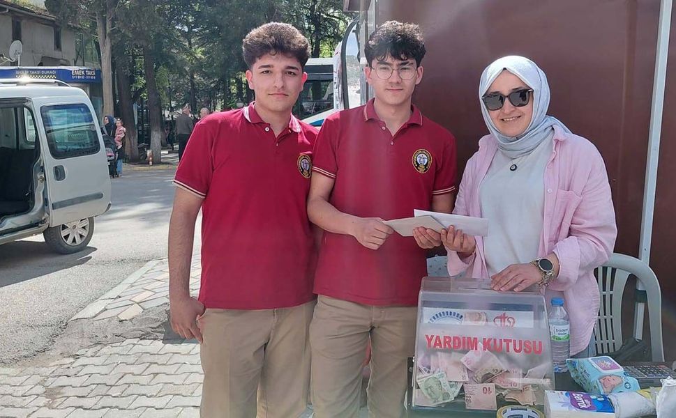 Akşemseddin Anadolu Lisesi öğrencilerinden Sefa Doğan’a anlamlı destek