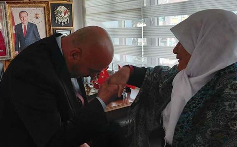 Başkan İsbir’e Hamide Çetin’den gönül ziyareti