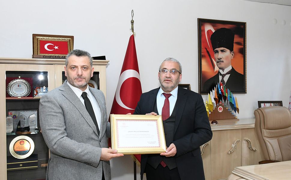 Milli Eğitim Müdürlüğü’ne “Beslenme Dostu İşyeri” belgesi