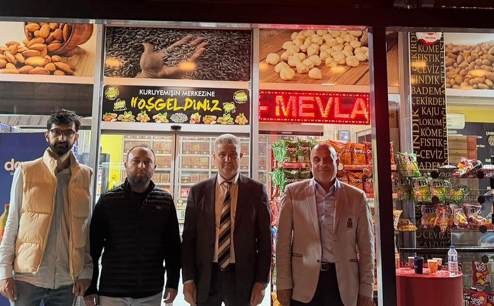 AK Parti heyetinden Ata Caddesi esnafına ziyaret
