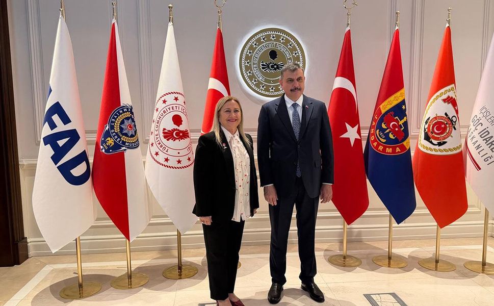 Dünya Çorumlular heyeti Bakan Çiftçi’yi ziyaret etti