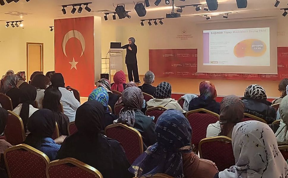Aile ve Sosyal Hizmetler İl Müdürlüğü’nde personel eğitimleri sürüyor