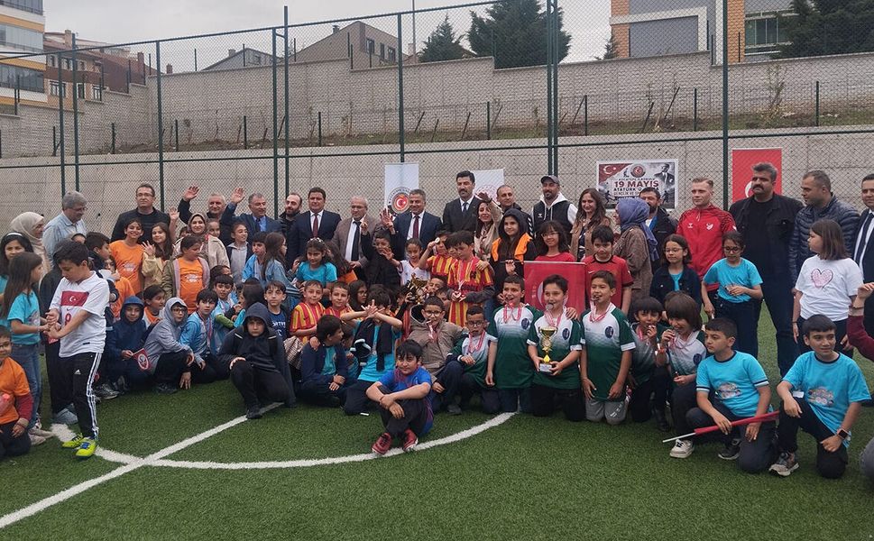 Kocatepe'de 19 Mayıs coşkusu: Şampiyon “Altın Kramponlar” oldu
