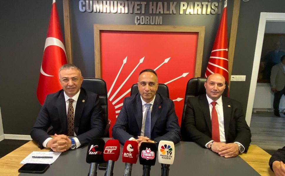 CHP’de bayram buruk geçti: “Kara bulutlar dağılacak, CHP iktidara gelecek”