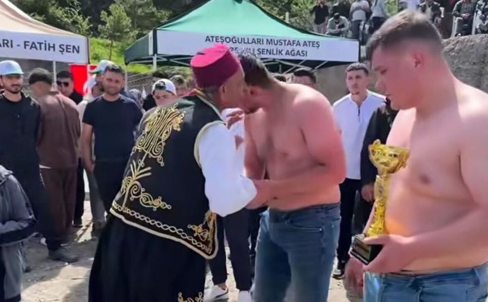 Gökdere Şenliği’ne yoğun ilgi! Köy halkı ve gurbetçiler yıllar sonra aynı meydanda buluştu