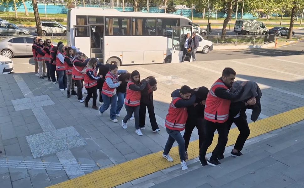 Güzellik merkezi operasyonunda 12 tutuklama