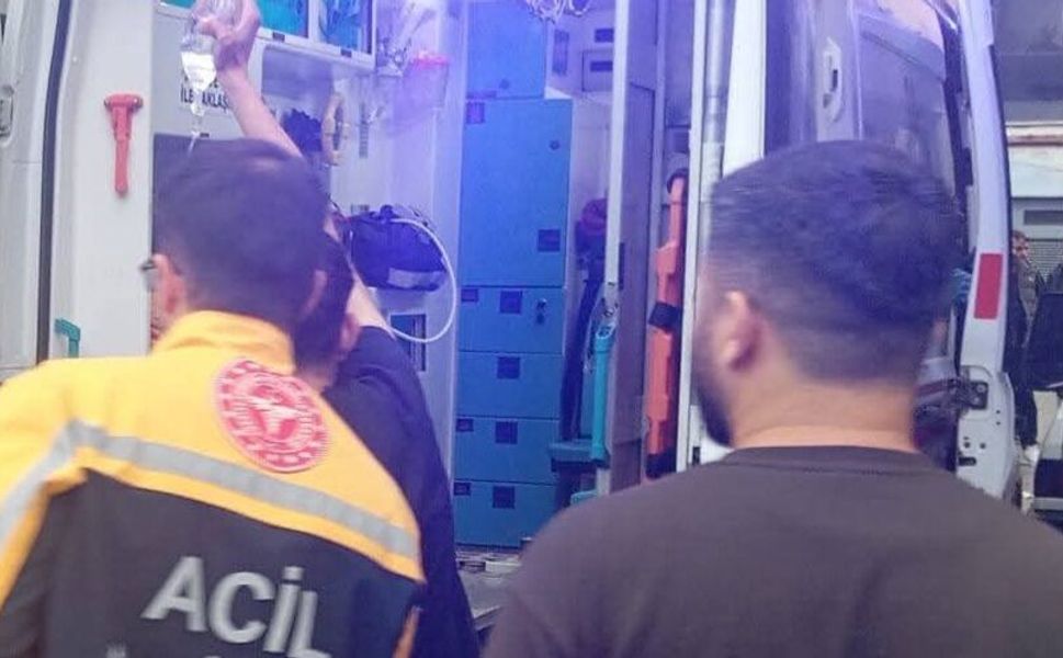Sungurlu'da tartışma kana bulandı: Silahlı kavgada yaralanan şahıs hastaneye kaldırıldı